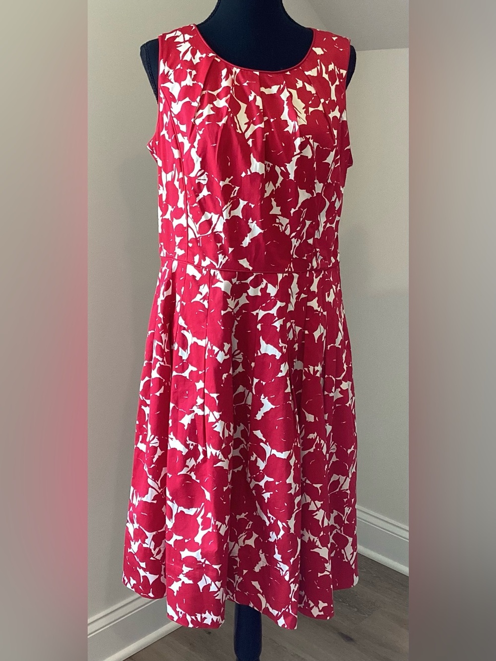 Talbots Red Floral Fit & Flare Dress Size 12 Preppy Old Money Garden Party